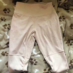 Alo Yoga goddess leggings